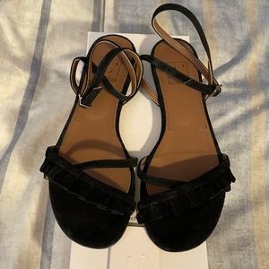 L’Autrechose black suede sandals